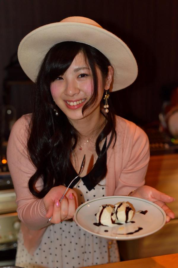 3/22 堺東 JAZZ&IDOL That's Beautiful ”Space”での写真です。りーにゃにつくってもらったアイスクリーム！「風立ちぬ」・・・#真木莉那#西日本ハンバーガールZ 
