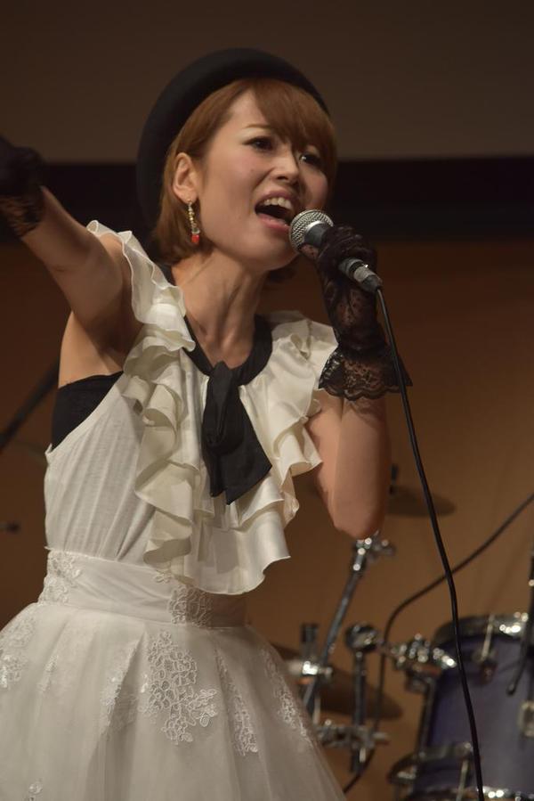 @matsuikana 美しい歌声ありがとうございます！テンション高いまつかなさん。素敵です 