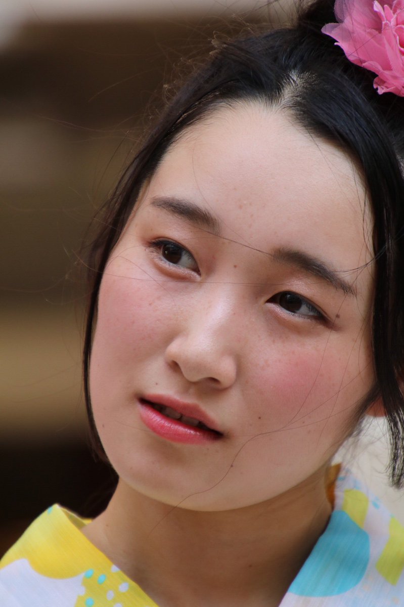 #ハンバーガールZ の癒しけいアイドル。 #山本真奈 さん浴衣着たら、まあお似合いだこと。笑顔も、話しても、歩いても、階段に登り方すら癒されます。彼女のまゆ毛がチャームポイントだと思います。 https://t.co/epZWBW6lJj