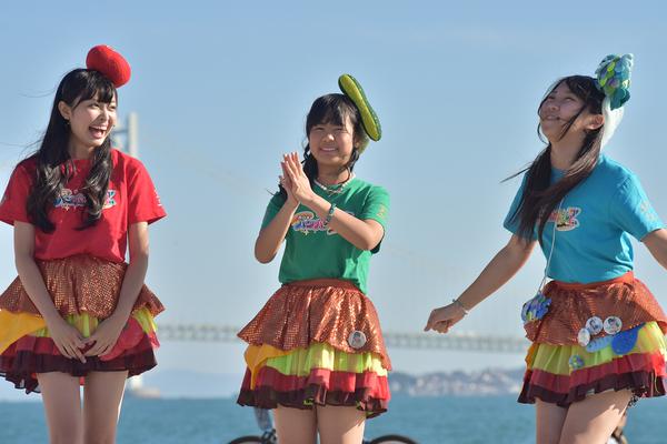 2015/10/3(土) 明石SEA SIDE LIVE 3 の西日本ハンバーガールZさんの写真(2) です。(^^)  #ハンバーガールZ #シーサイドライブ3 