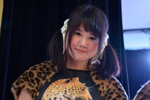 1/23 通天閣フリーライブの写真です。なっちゃんからも、いっぱいレスもらってる～(^_^;)#美島なつき#まいどリームス https://t.co/auwtaFhXVo