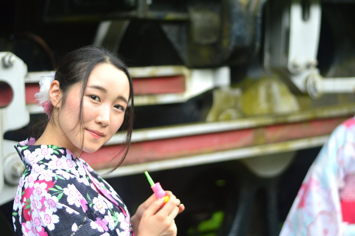 20170813東京浴衣撮影会まなるんは汽車の中で何を思うのか！？やはりこの子は古風な感じが似合いすぎる気がします。撮ってて楽しいです。#ハンバーガールZ#山本真菜 https://t.co/iPN9T1jNK4