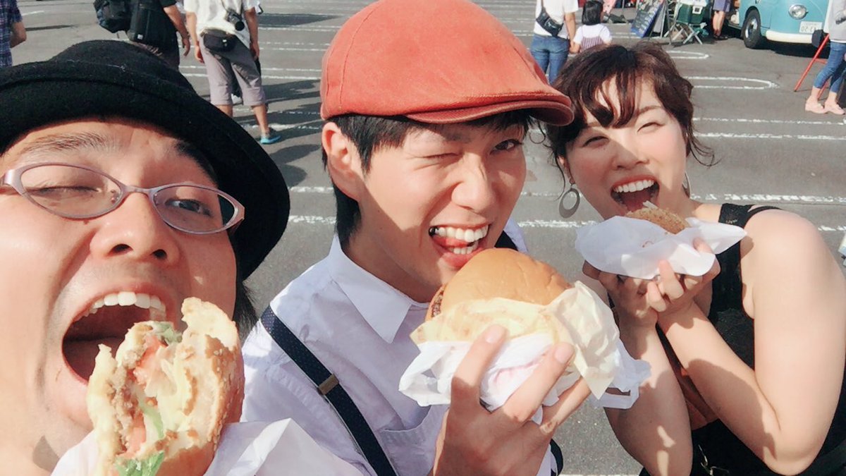 ハンバーガーフェスin松阪美味しく楽しく盛り上がっています！明日もありますʕ•̫͡•ʔ♬✧ショッピングセンターマームさんで開催されています🍔 https://t.co/AZ0haSX4f8